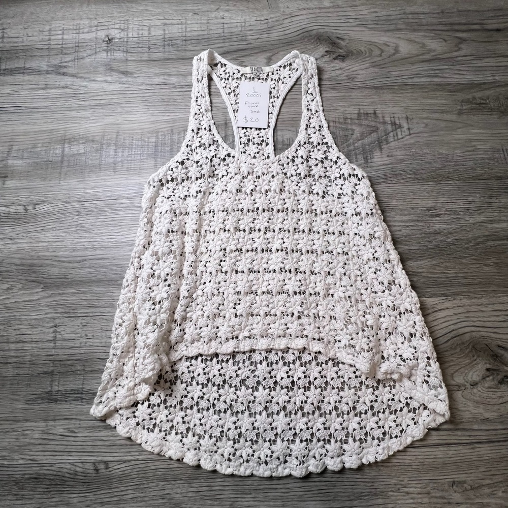 BB Dakota Crochet Tank Top Womens Small White Floral Lace Racerback Boho Y2K‎